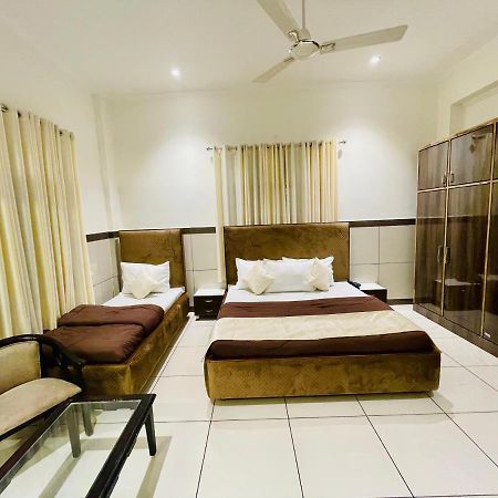 Hotel Primrose Regency Sonipat Exterior foto