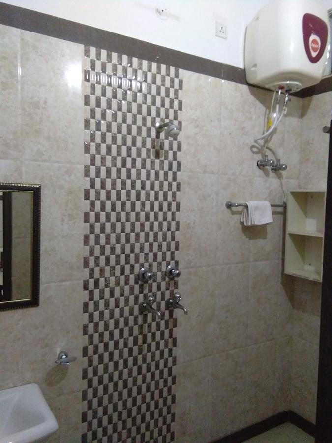 Hotel Primrose Regency Sonipat Exterior foto